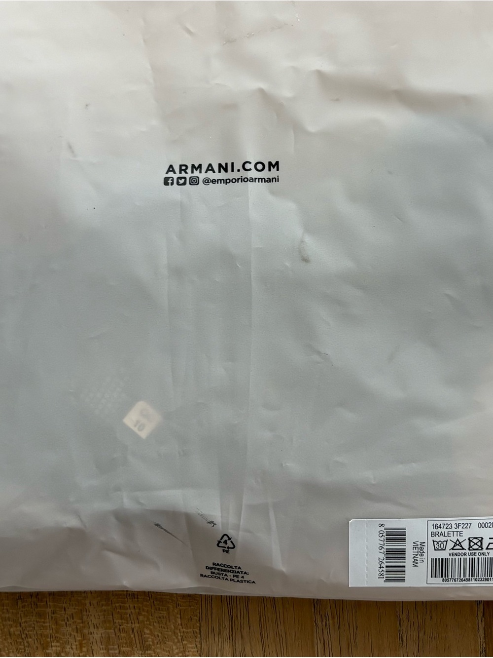 Emporio Armani Black bralette Bra with White Logo Band - Picture 4 of 4